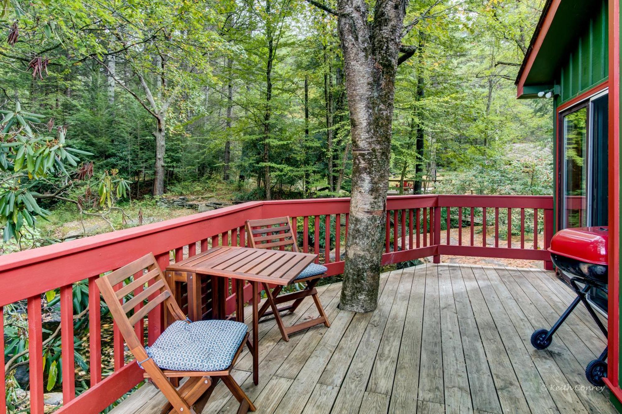 Magnolia Streamside Resort Canadensis Rom bilde